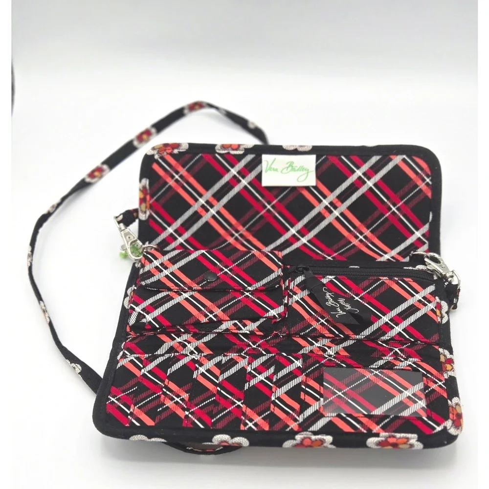 NWT Vera Bradley Trifold‎ Sleek Wallet